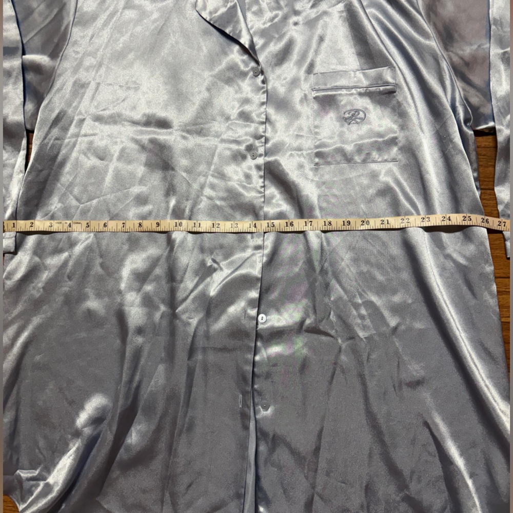 Oscar de la renta Elegant Blue Satin Nightshirt - Picture 5 of 7